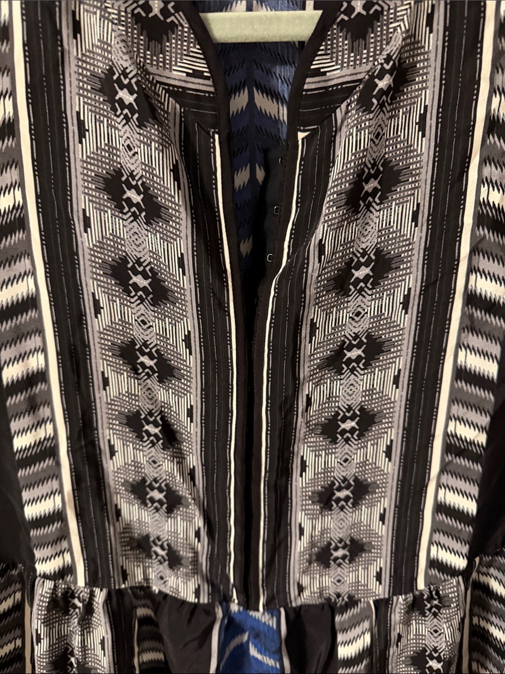 Twelfth Street by Cynthia Vincent Boho Geometric Silk Blouse Blue Black Size M - Picture 3 of 7
